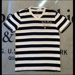 NWT Blue & white striped Aeropostale short sleeve tee shirt